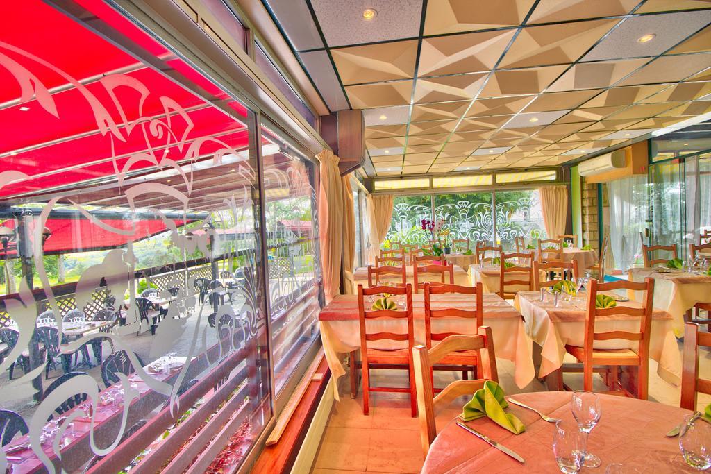 Logis Hotel Restaurant Le Chalet Du Mont Roland サンパン エクステリア 写真